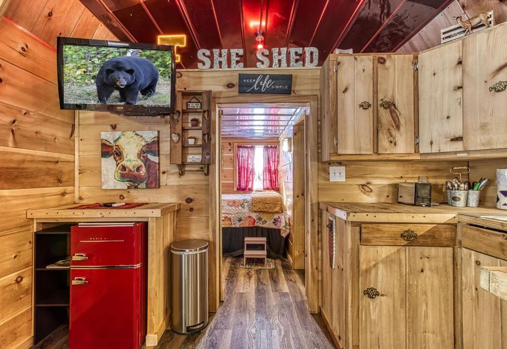 The Tiny Barn, 1089 Free Tickets Each Paid Day, Dollywood And More Sevierville Esterno foto